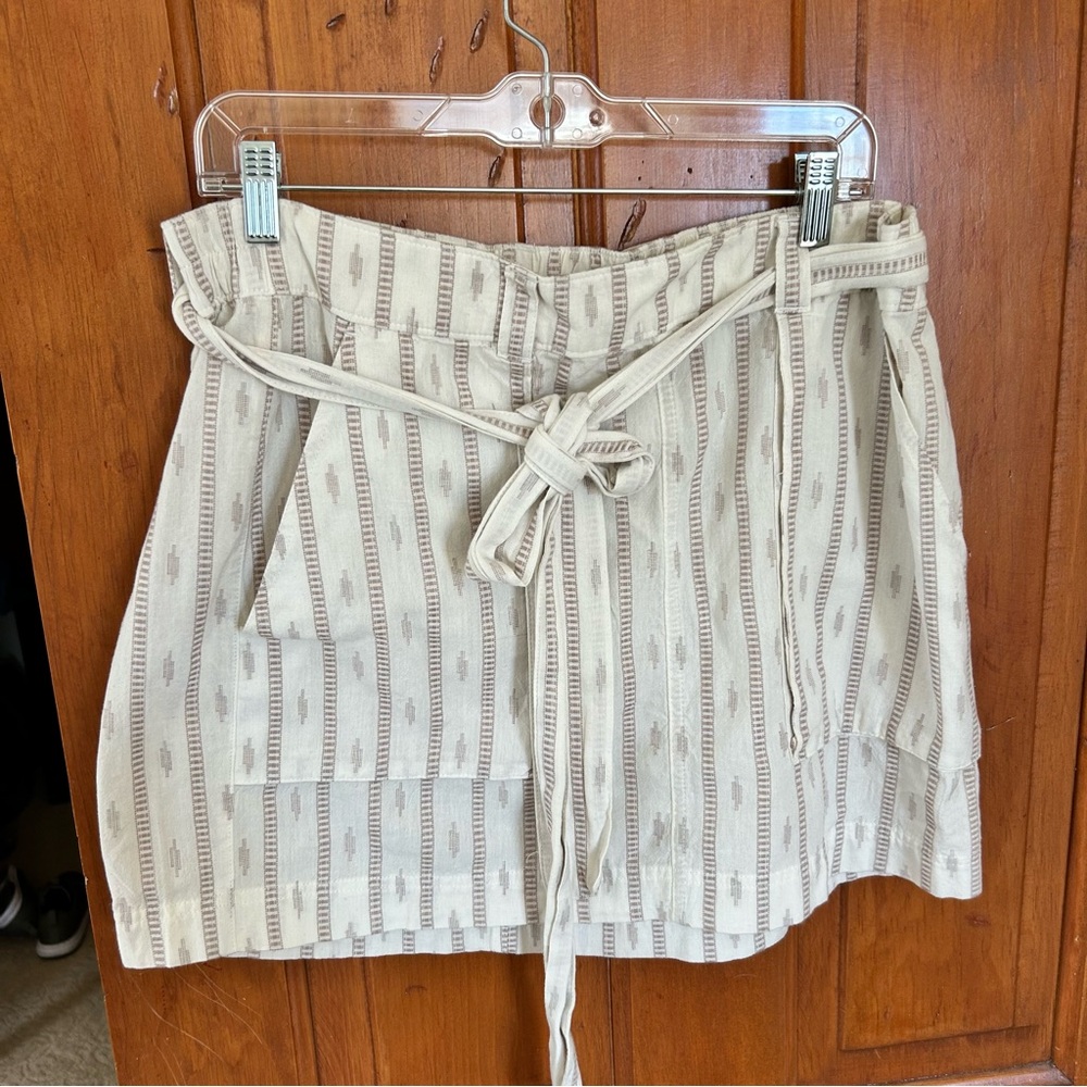 Striped Beige Skirt with Belt